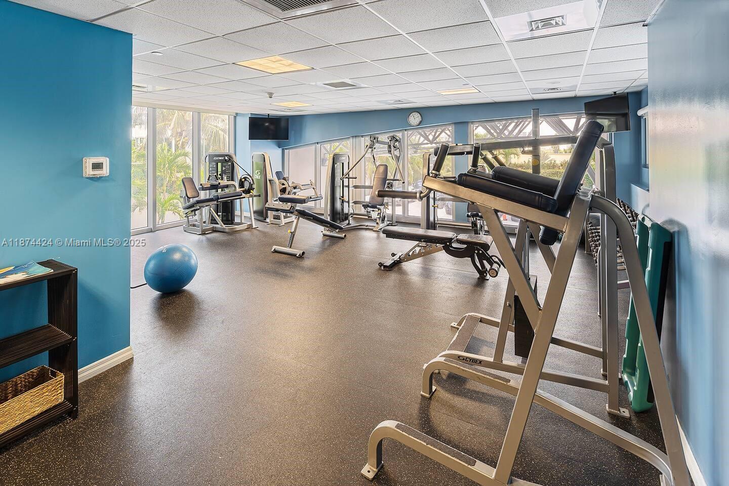 M RESORT RESIDENCES CONDO - Residential