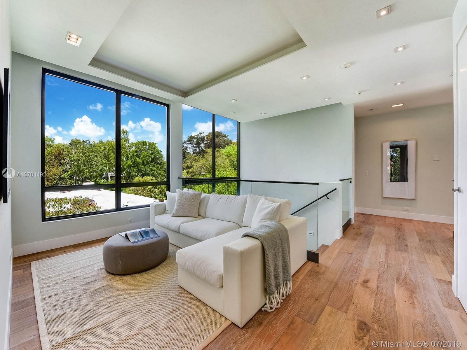 SNAPPER CREEK GROVES - Residential Lease