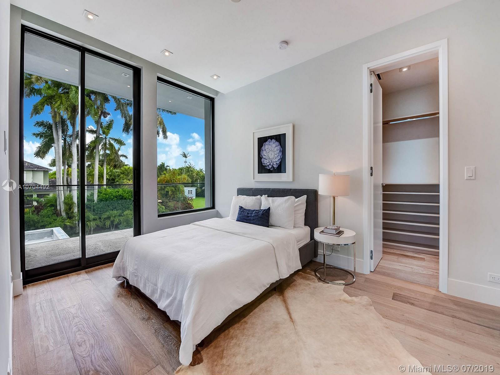 SNAPPER CREEK GROVES - Residential Lease