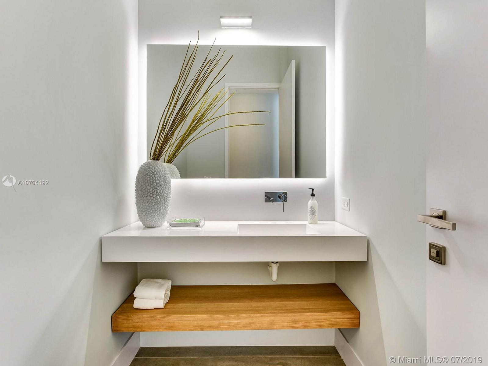 SNAPPER CREEK GROVES - Residential Lease