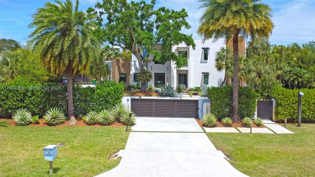 Photo of 12021 NW 4th St, Plantation, FL 33325 (MLS # A11974396)