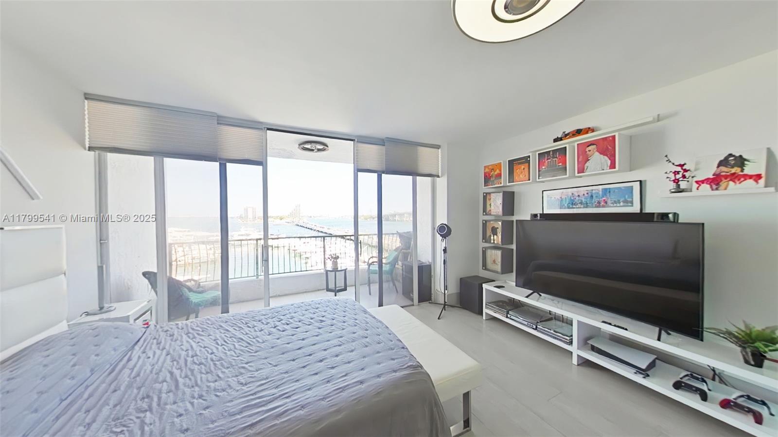 VENETIA CONDO - Residential