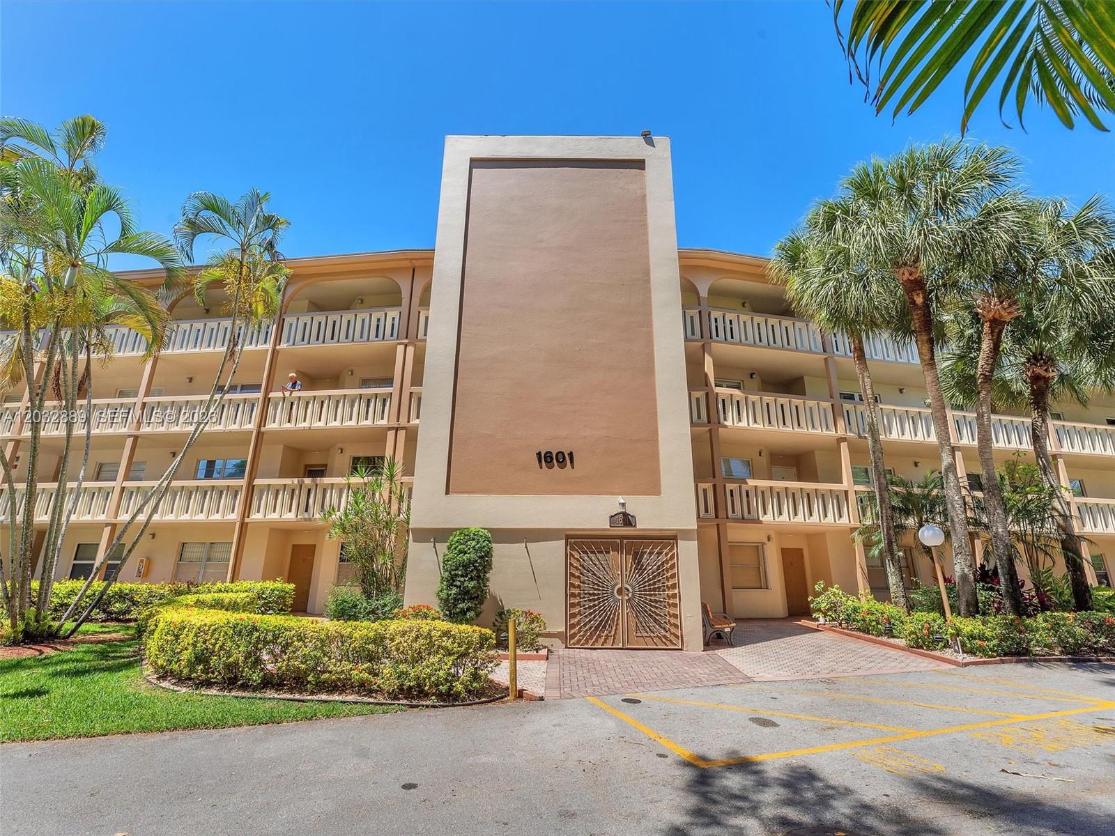 1601 ABACO DR F3