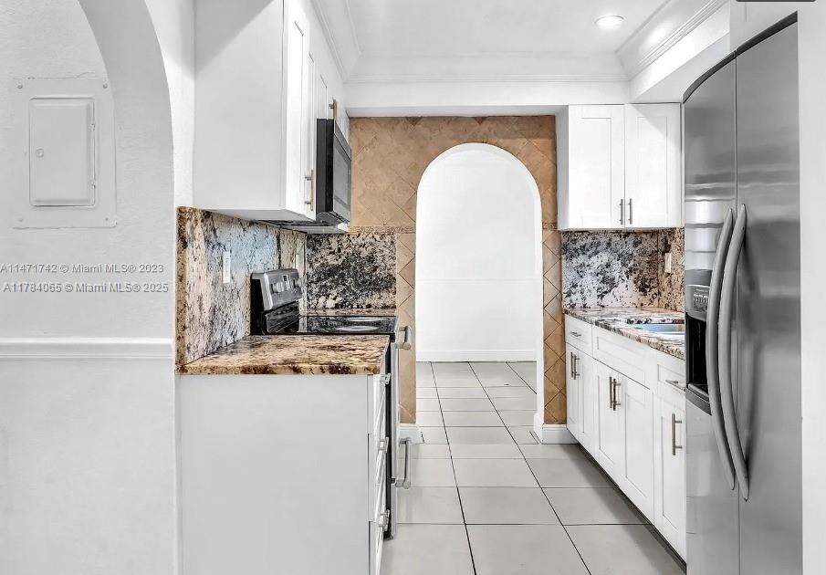 IRONS MANOR 2ND ADDN - Residential