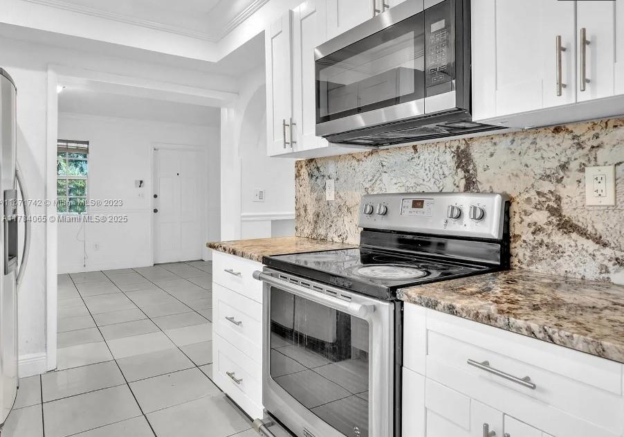 IRONS MANOR 2ND ADDN - Residential