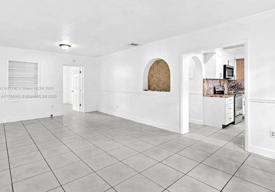 IRONS MANOR 2ND ADDN - Residential