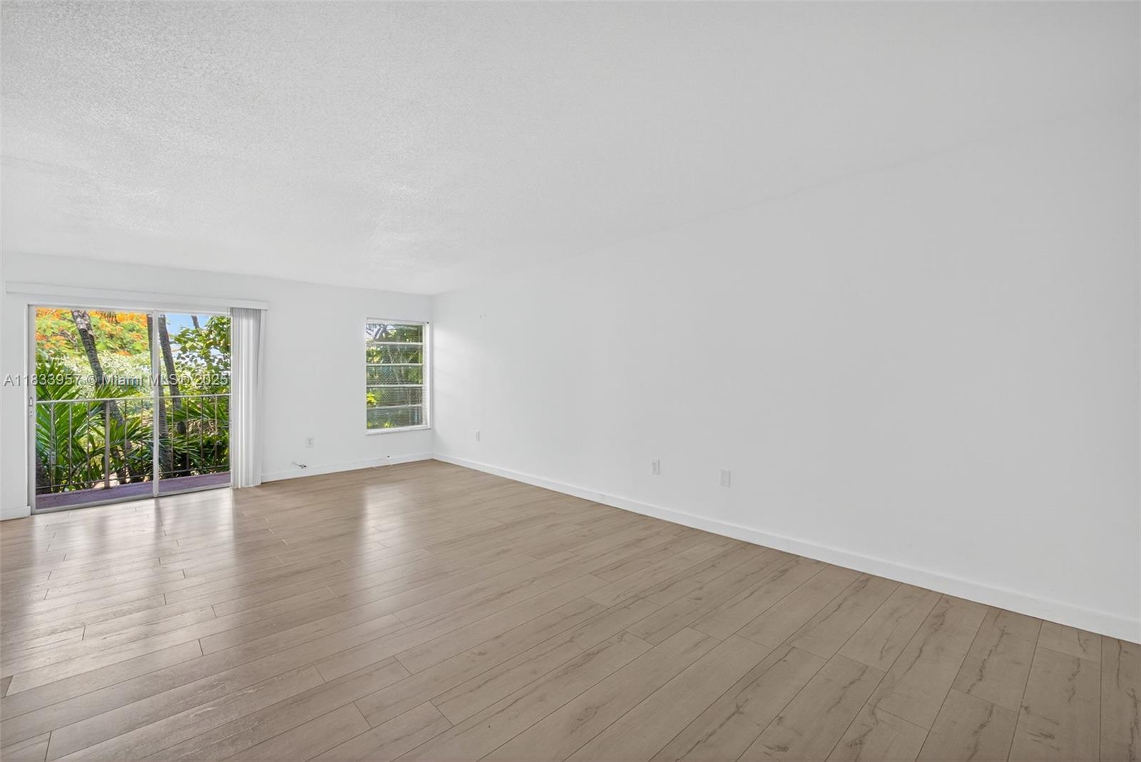 1821 Jefferson Ave 202