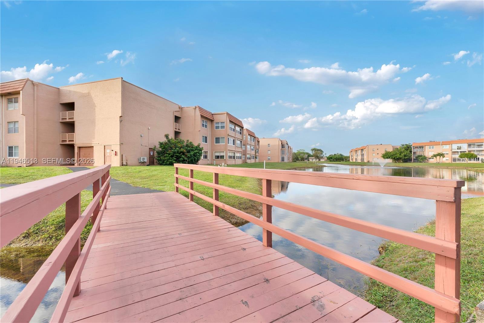 SUNRISE LAKES 135 CONDO - Residential