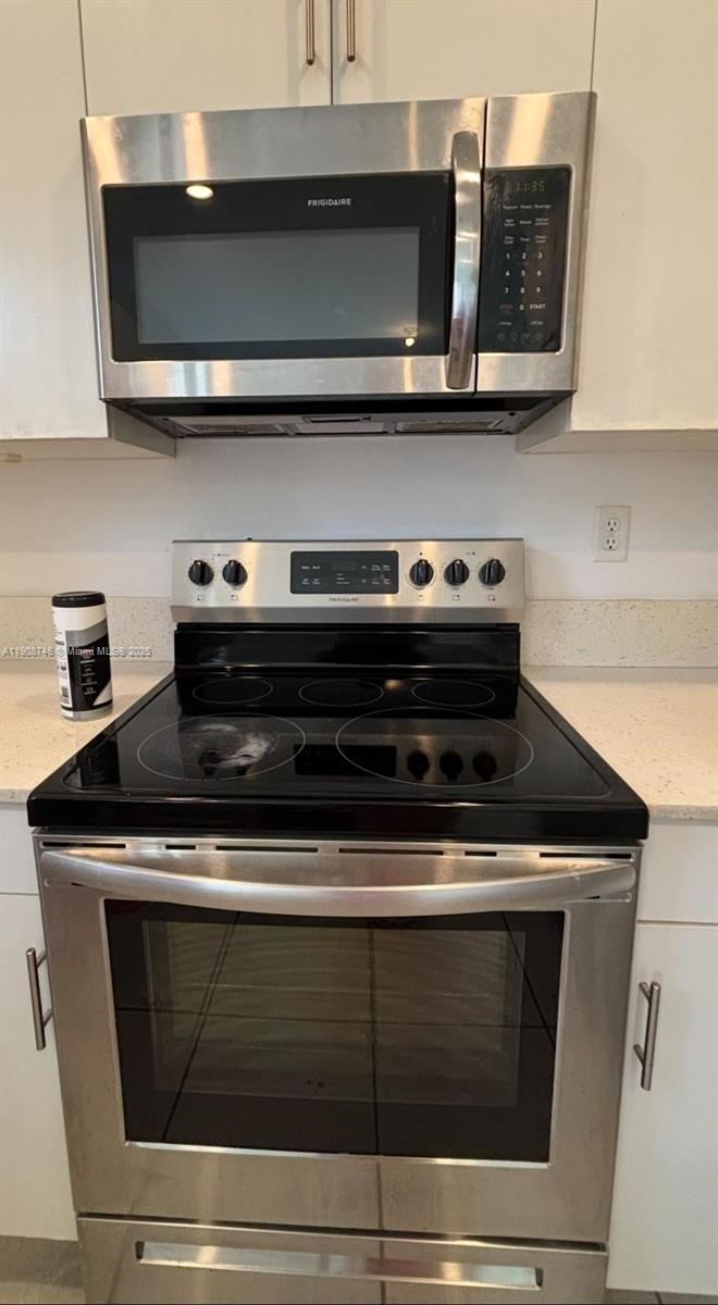 SILVER PALM RESIDENTIAL H - Residential Lease