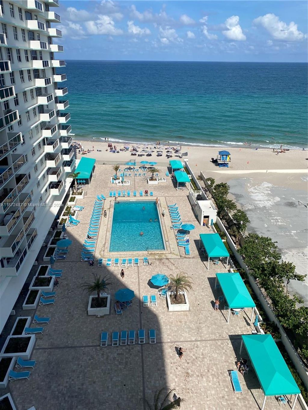 Photo of 3725 S Ocean Dr #1114, Hollywood, FL 33019 (MLS # A11572487)