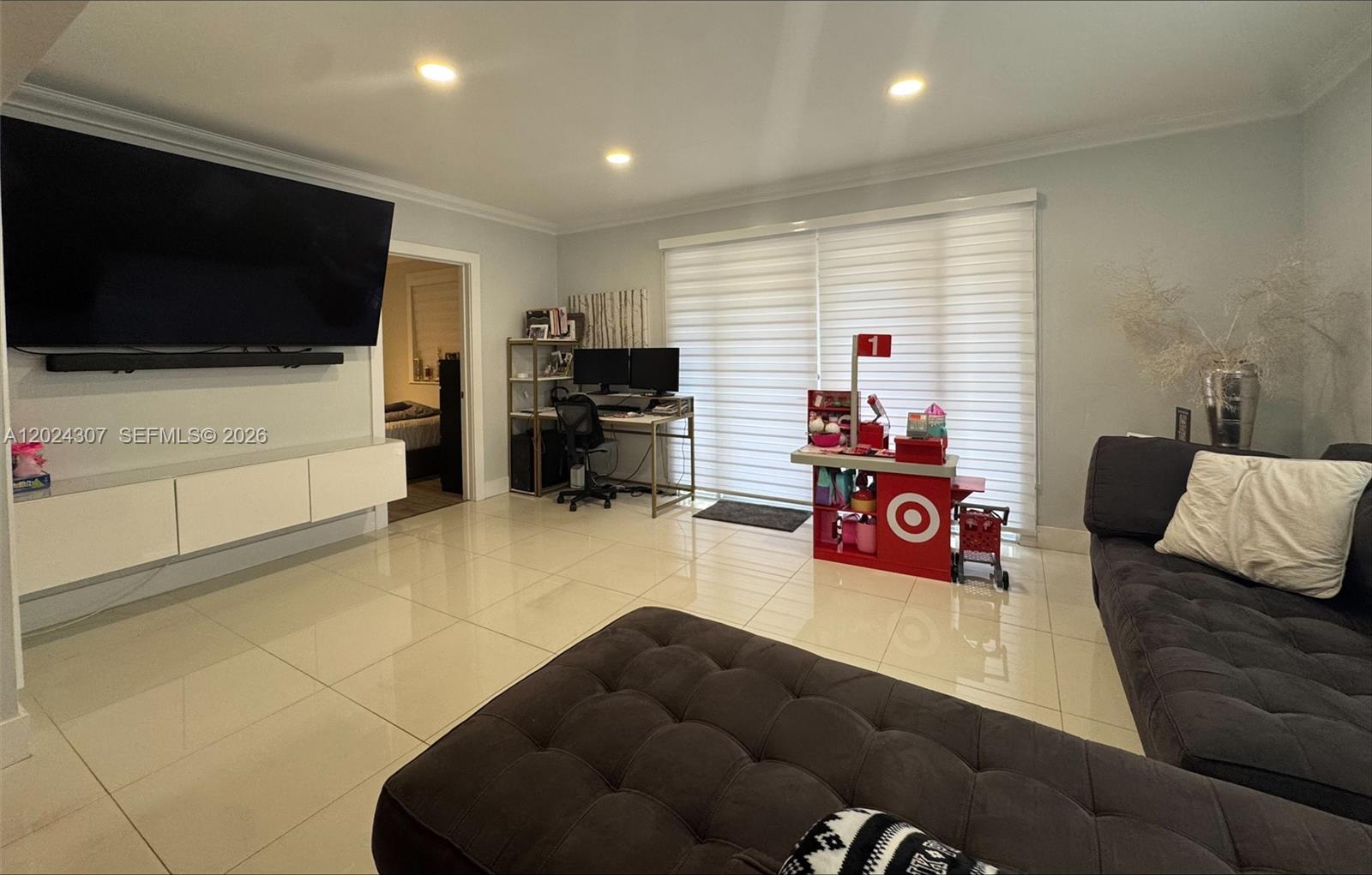 PALM SPRINGS SUB SEC B 4T - Residential Lease