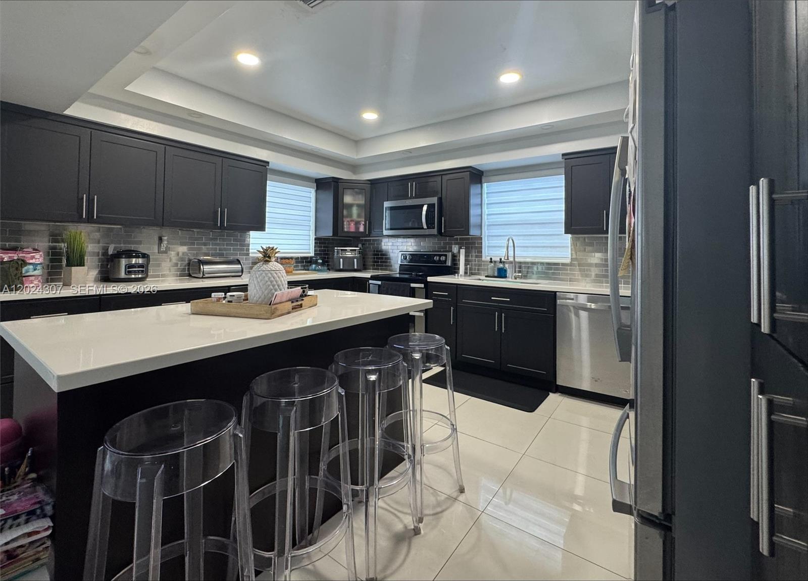 PALM SPRINGS SUB SEC B 4T - Residential Lease