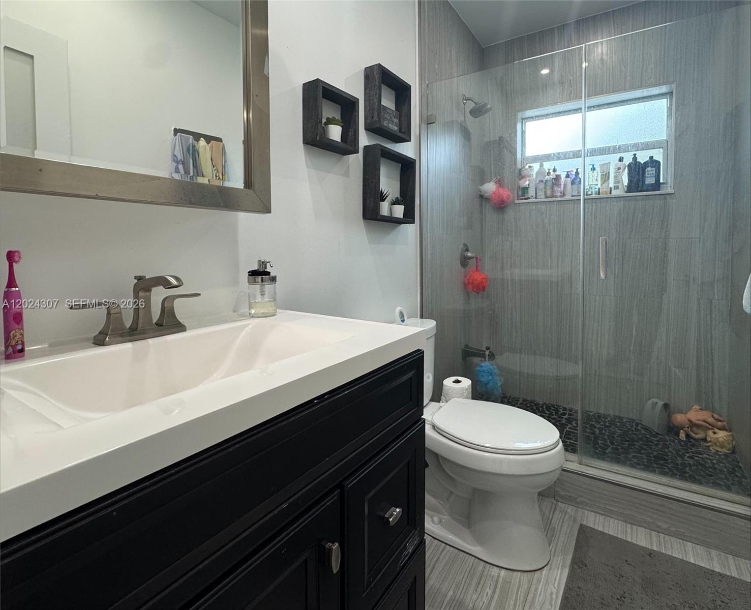 PALM SPRINGS SUB SEC B 4T - Residential Lease