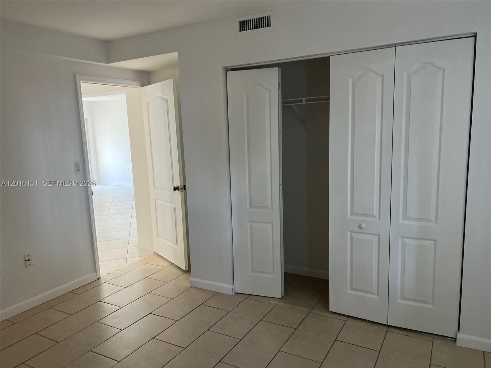 THE SHAMROCK CONDO - Residential