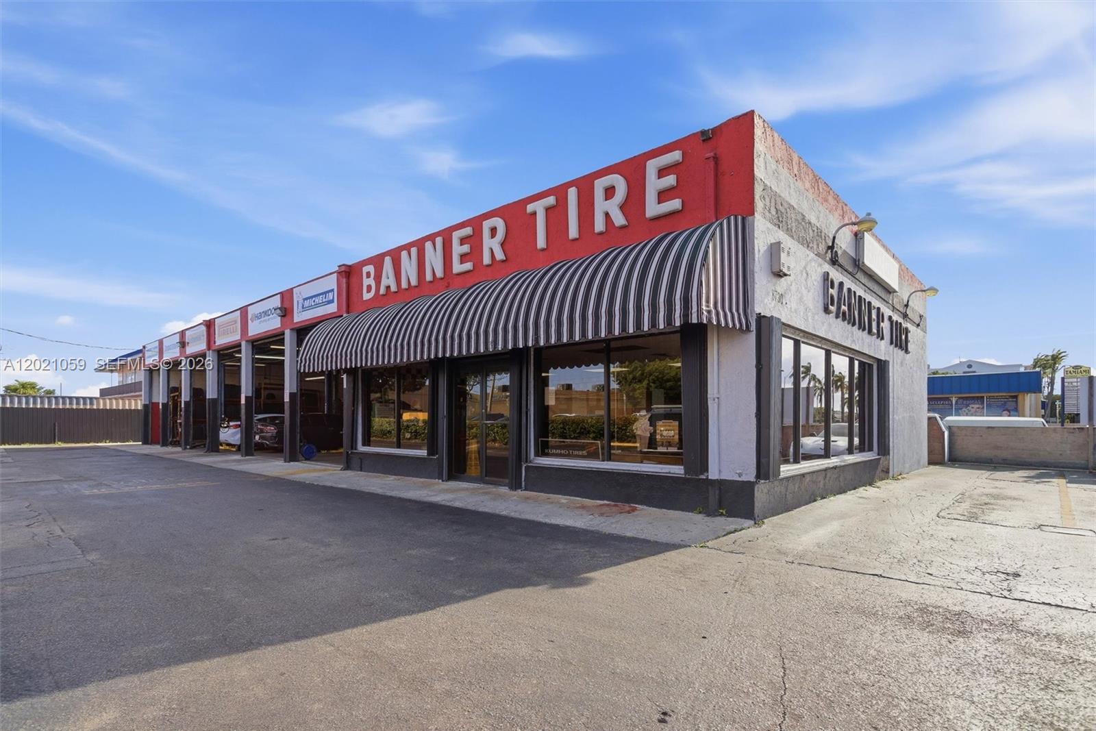 IDEAL VILLA HOME TRACT - Commercial Sale