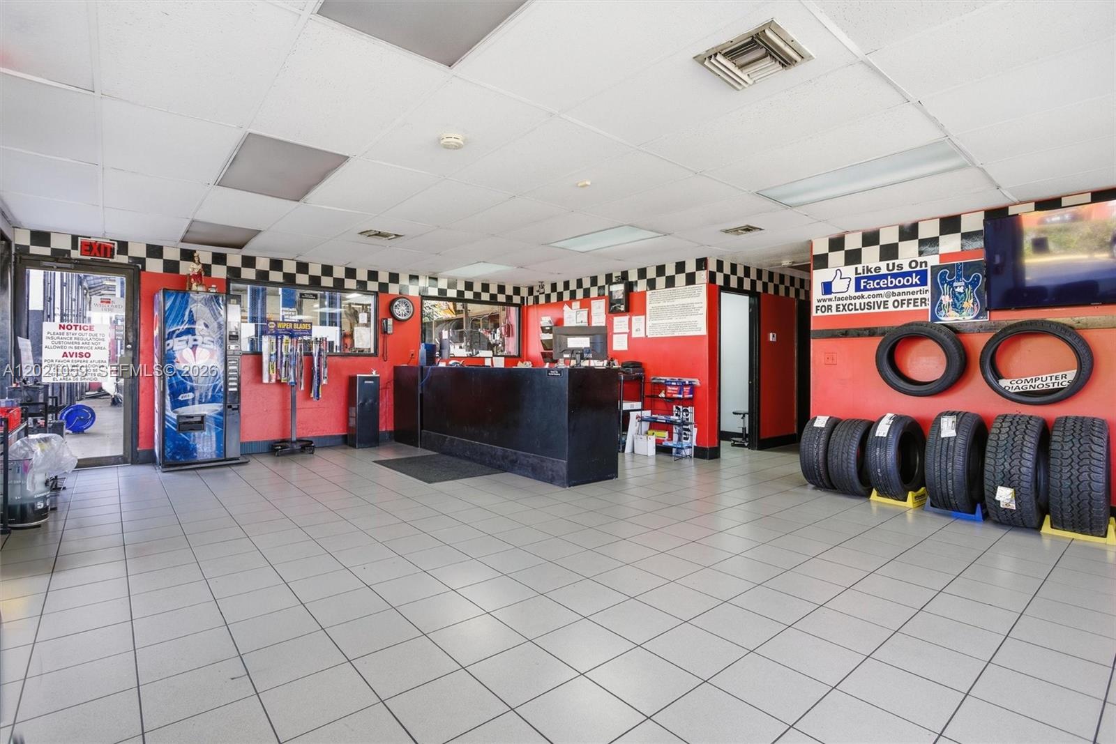 IDEAL VILLA HOME TRACT - Commercial Sale