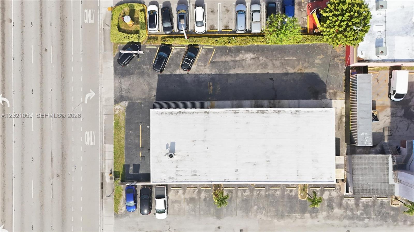 IDEAL VILLA HOME TRACT - Commercial Sale