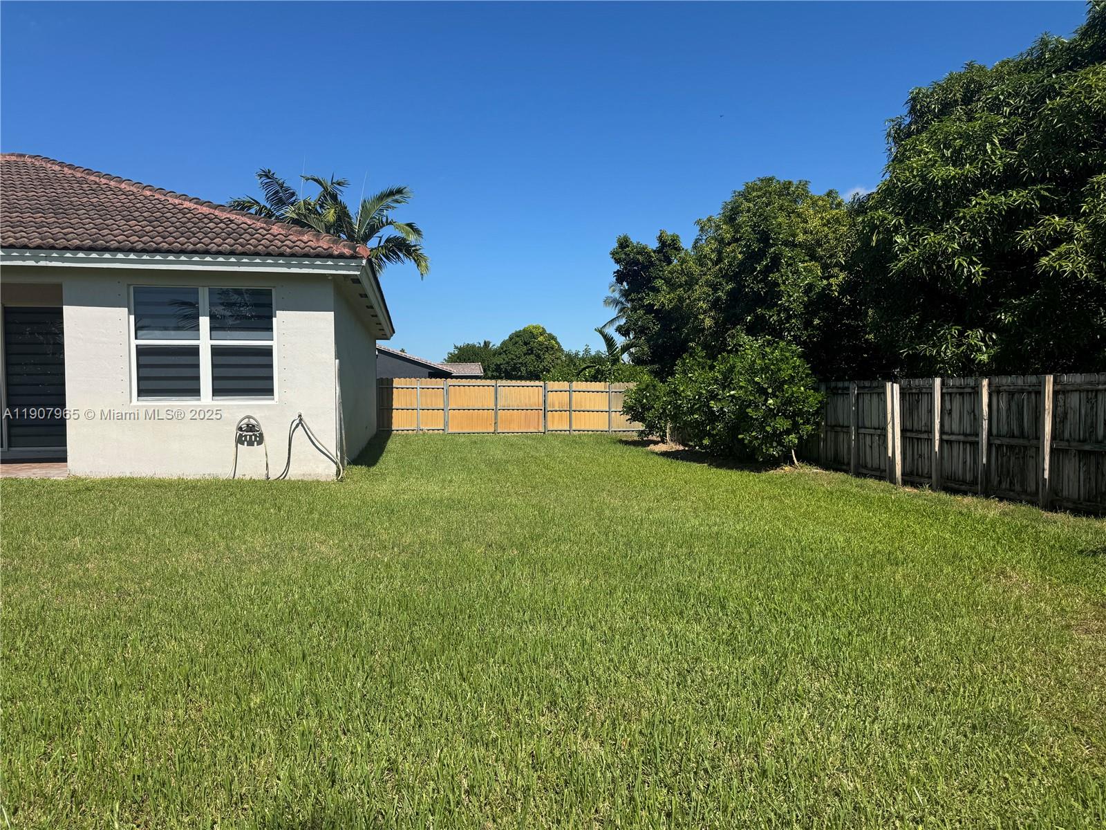 ESTATE MANSIONS 1ST ADDN - Residential