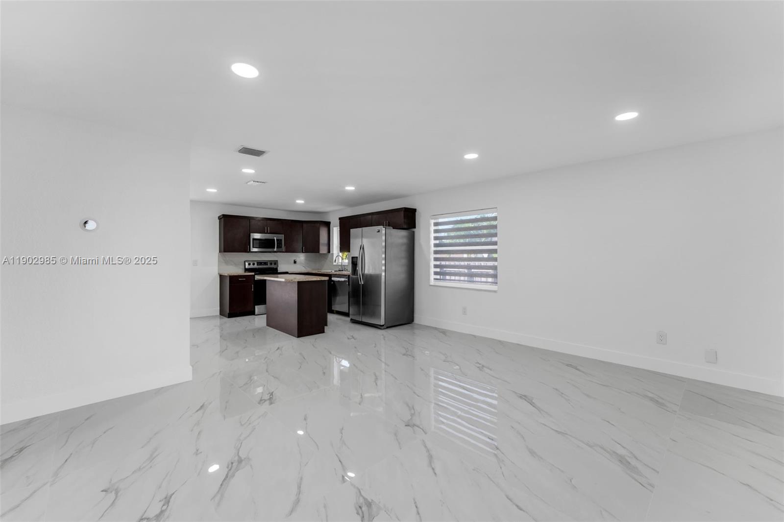 PALMLAND HOMES SOUTH NO 7 - Residential Lease