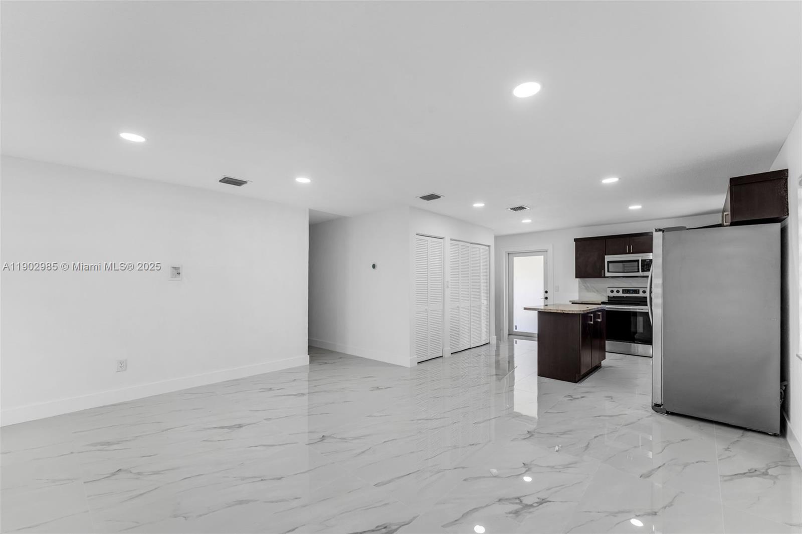 PALMLAND HOMES SOUTH NO 7 - Residential Lease