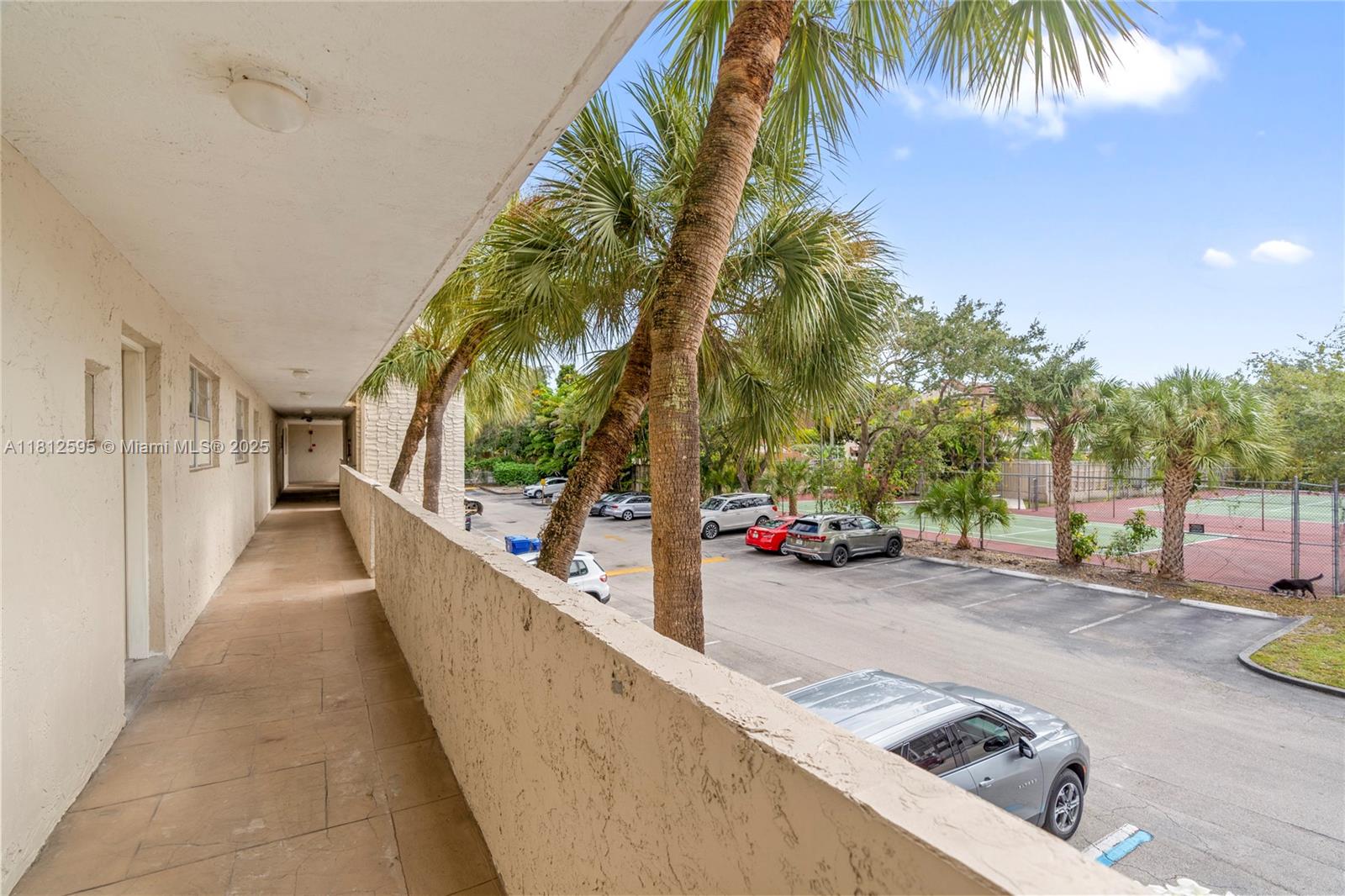 DADELAND GROVE CONDO - Residential Lease