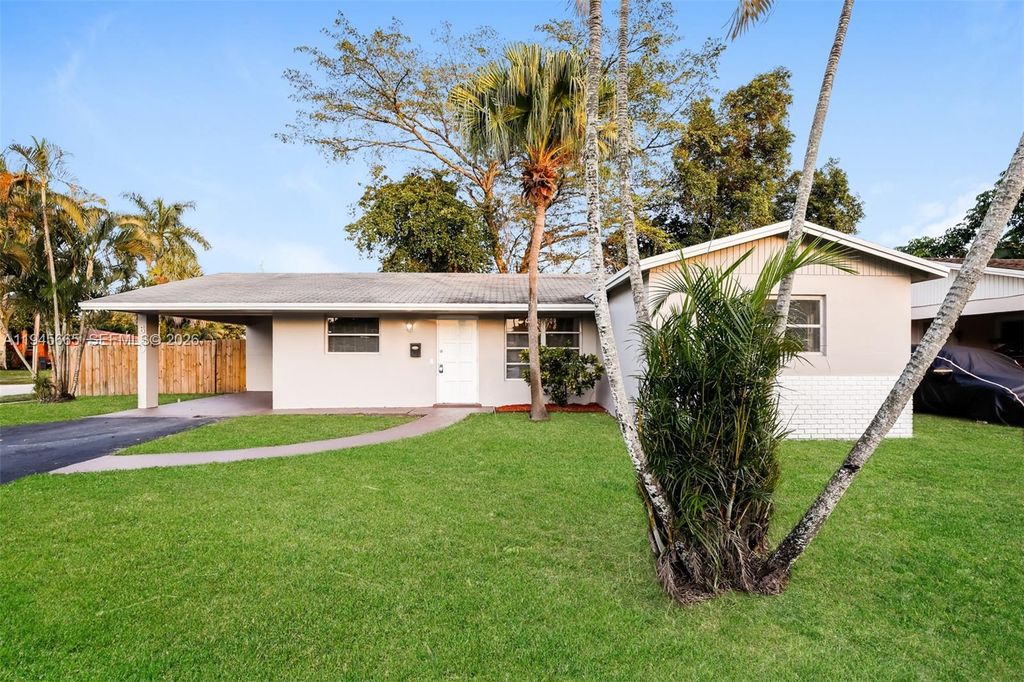 Photo of 630 NW 67th Ter, Margate, FL 33063 (MLS # A11945665)