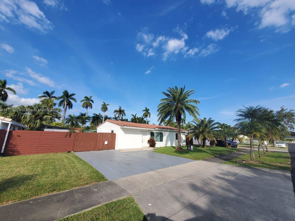 Photo of 901 NE 2nd Ct #901, Hallandale Beach, FL 33009 (MLS # A11705833)