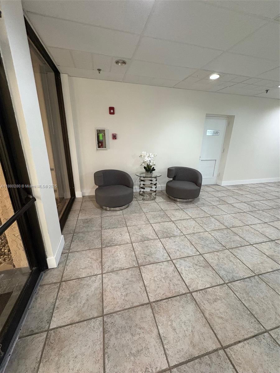 CHANTILLY CONDO - Residential