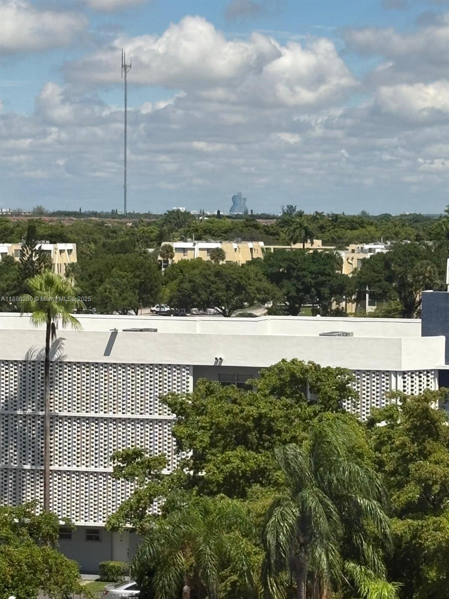 CHANTILLY CONDO - Residential