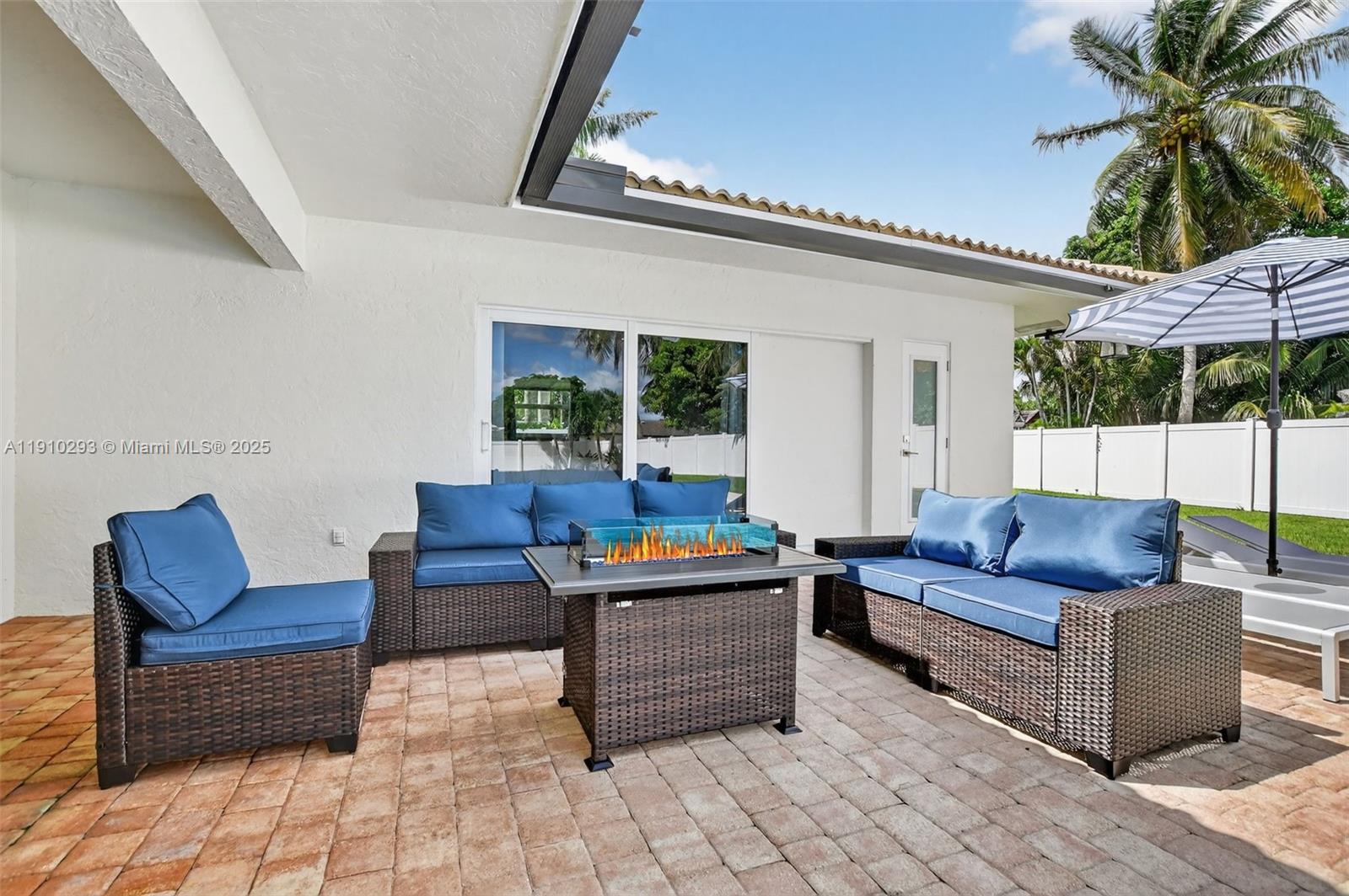 BOCA DEL MAR 1 - Residential Lease