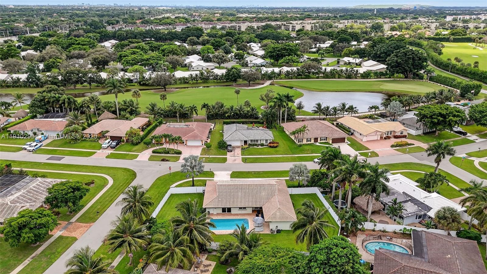 BOCA DEL MAR 1 - Residential Lease