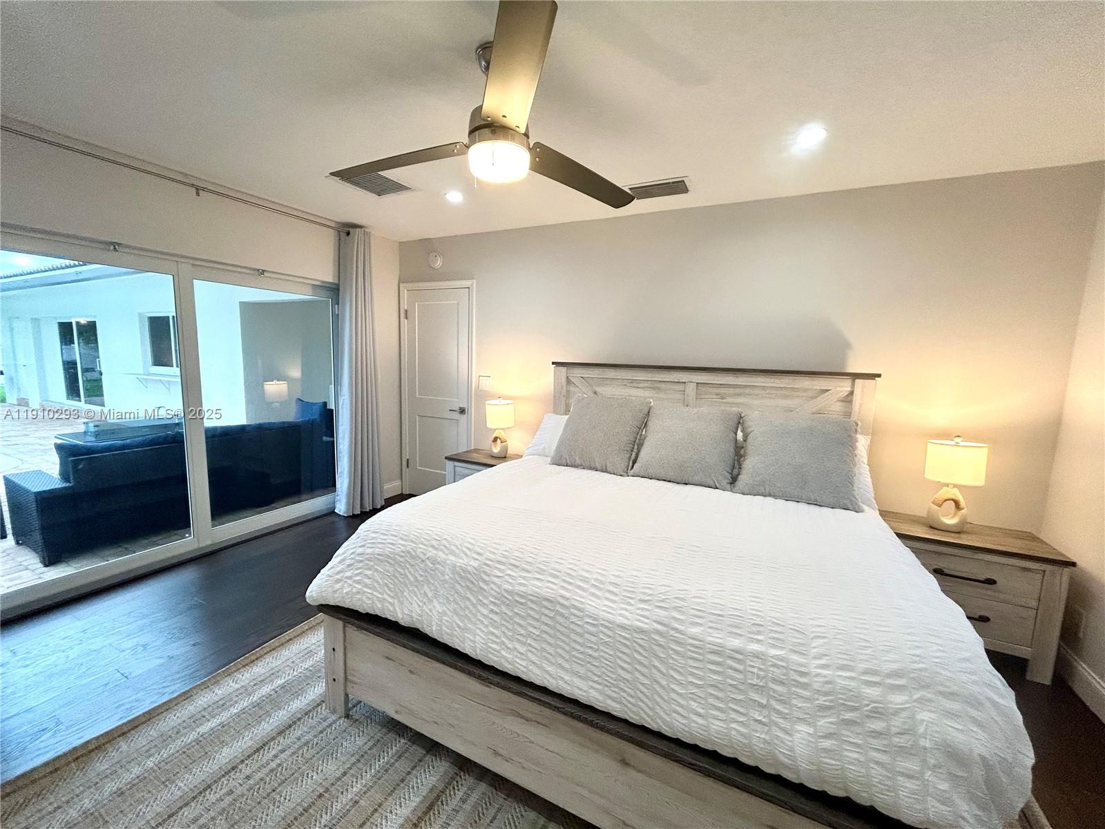 BOCA DEL MAR 1 - Residential Lease