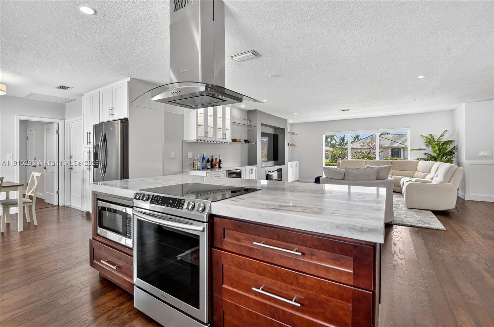 BOCA DEL MAR 1 - Residential Lease