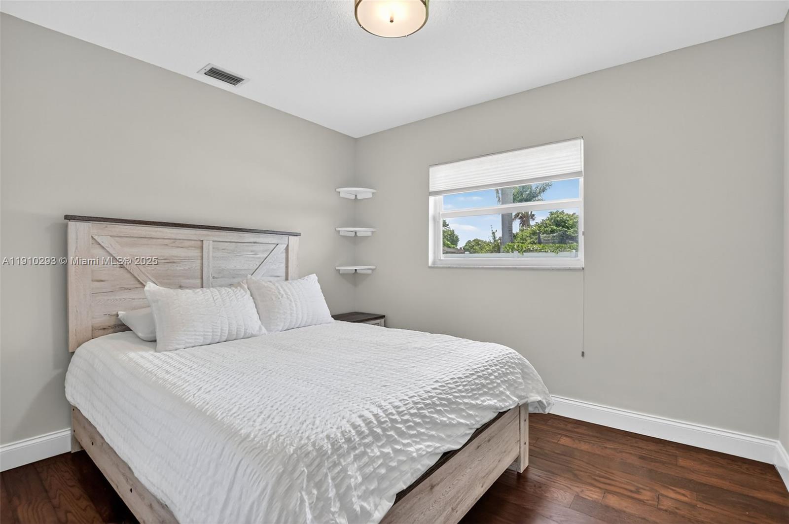 BOCA DEL MAR 1 - Residential Lease