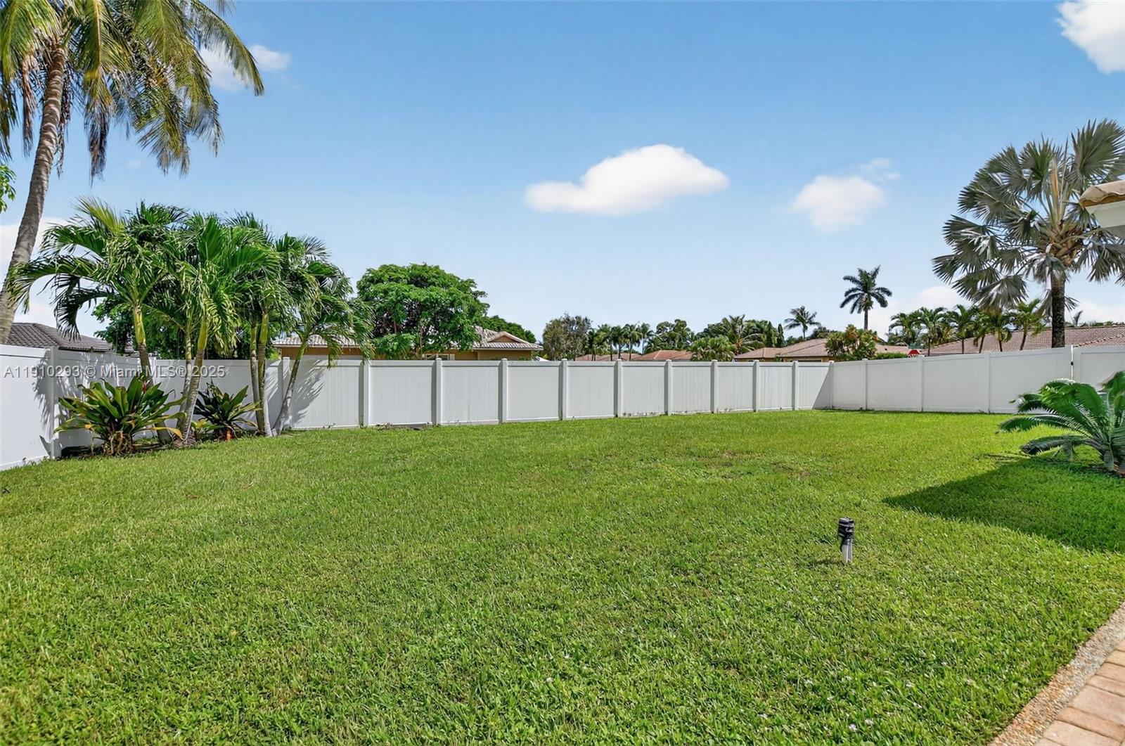 BOCA DEL MAR 1 - Residential Lease