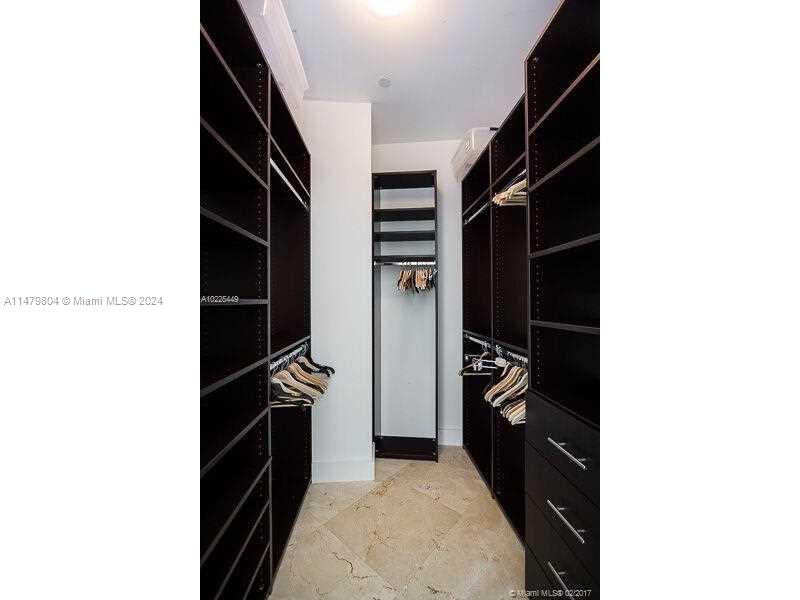 TDR TOWER III CONDO - Residential