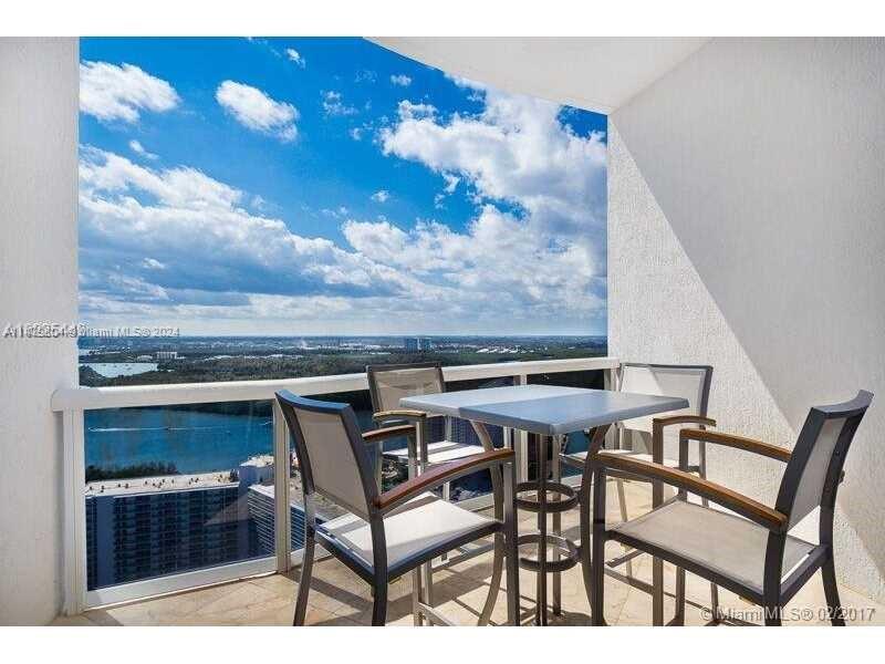 TDR TOWER III CONDO - Residential