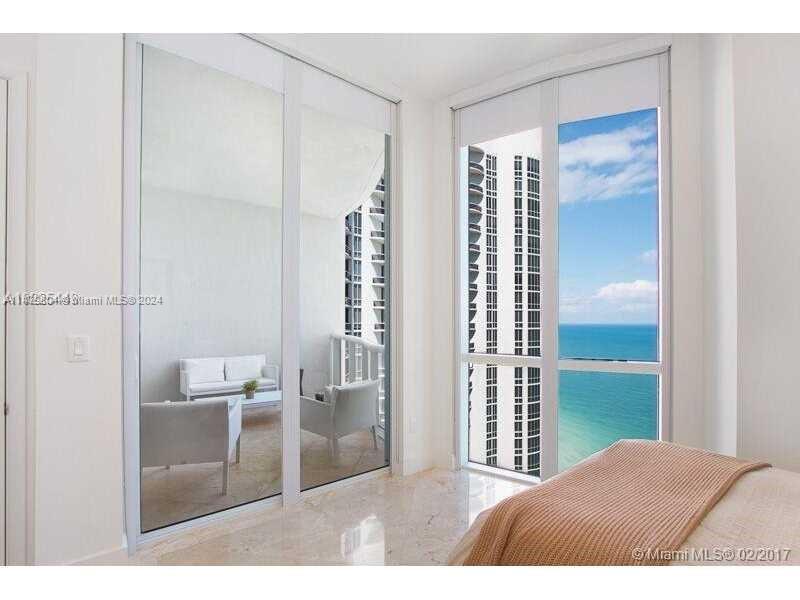 TDR TOWER III CONDO - Residential