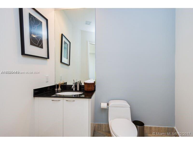 TDR TOWER III CONDO - Residential