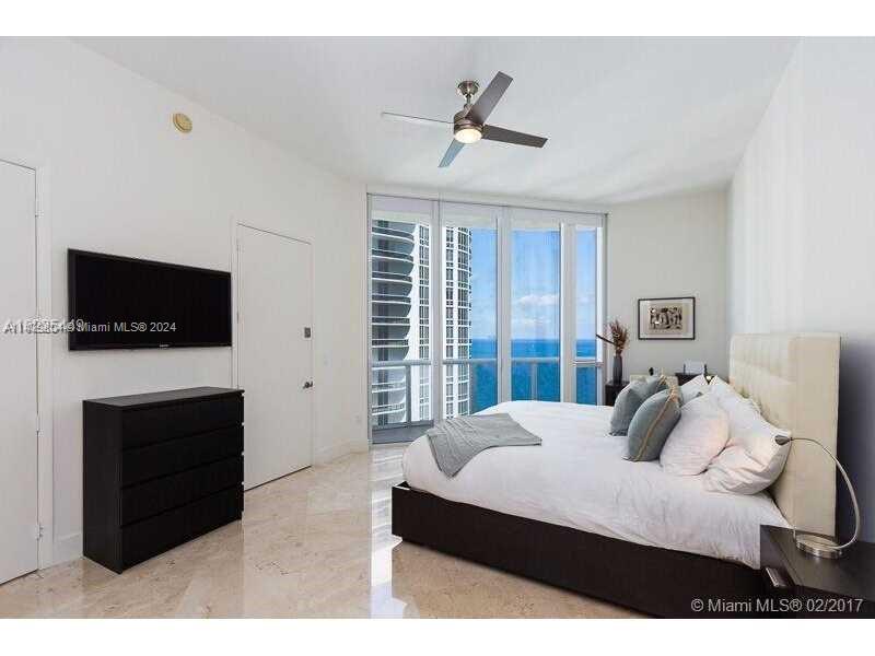 TDR TOWER III CONDO - Residential