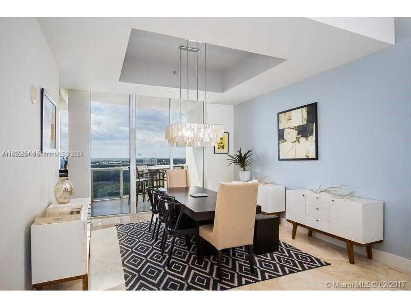 TDR TOWER III CONDO - Residential