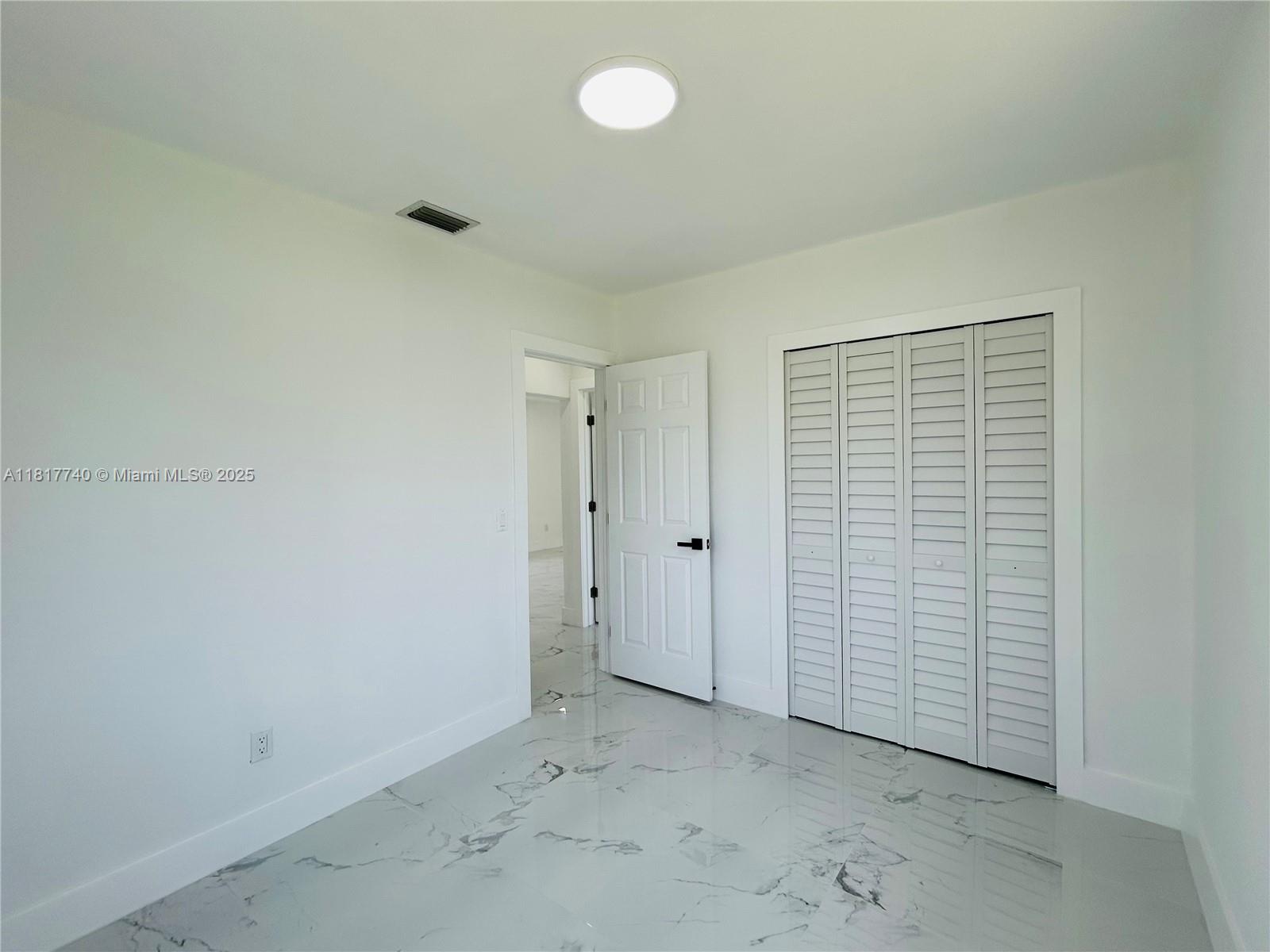 FLAMINGO PARK - Residential