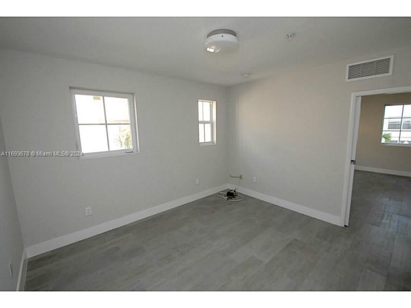 3-4 54 42  34 53 42 OCEAN - Residential Lease