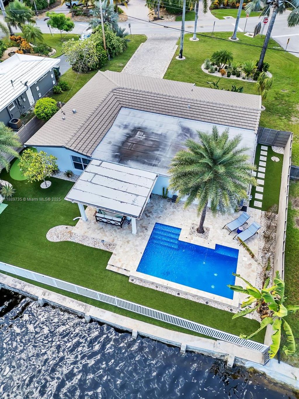 Photo of 4100 NE 16th Ter, Oakland Park, FL 33334 (MLS # A11889735)