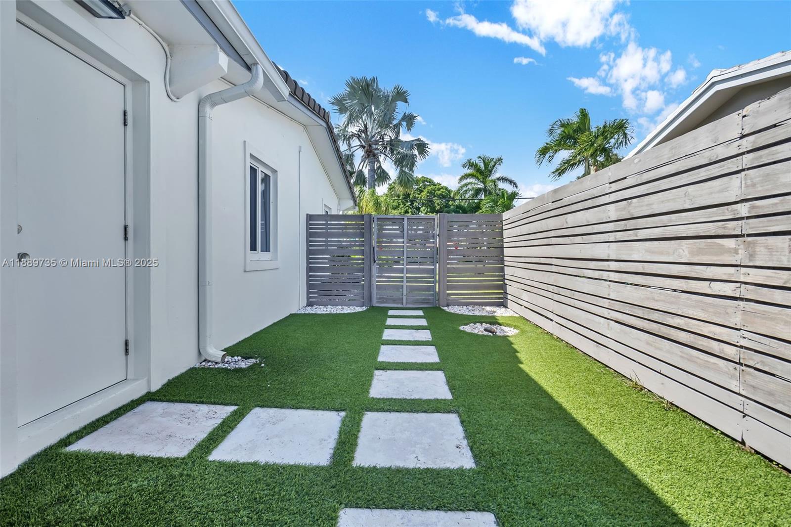 CORAL HEIGHTS SEC ONE - Residential