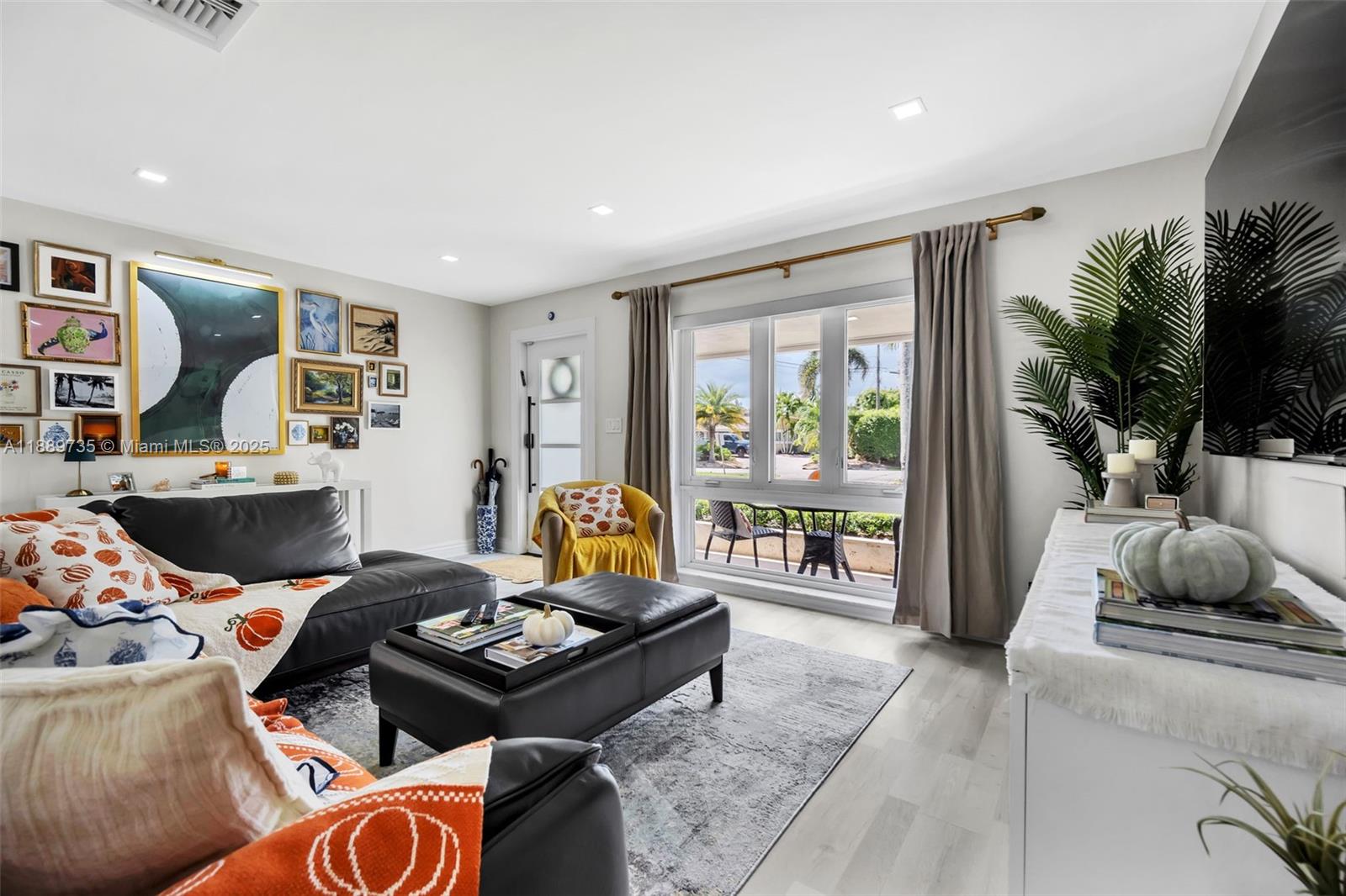 CORAL HEIGHTS SEC ONE - Residential