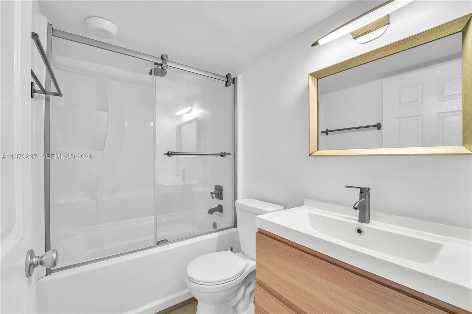 BAY VISTA CONDO - Residential Lease