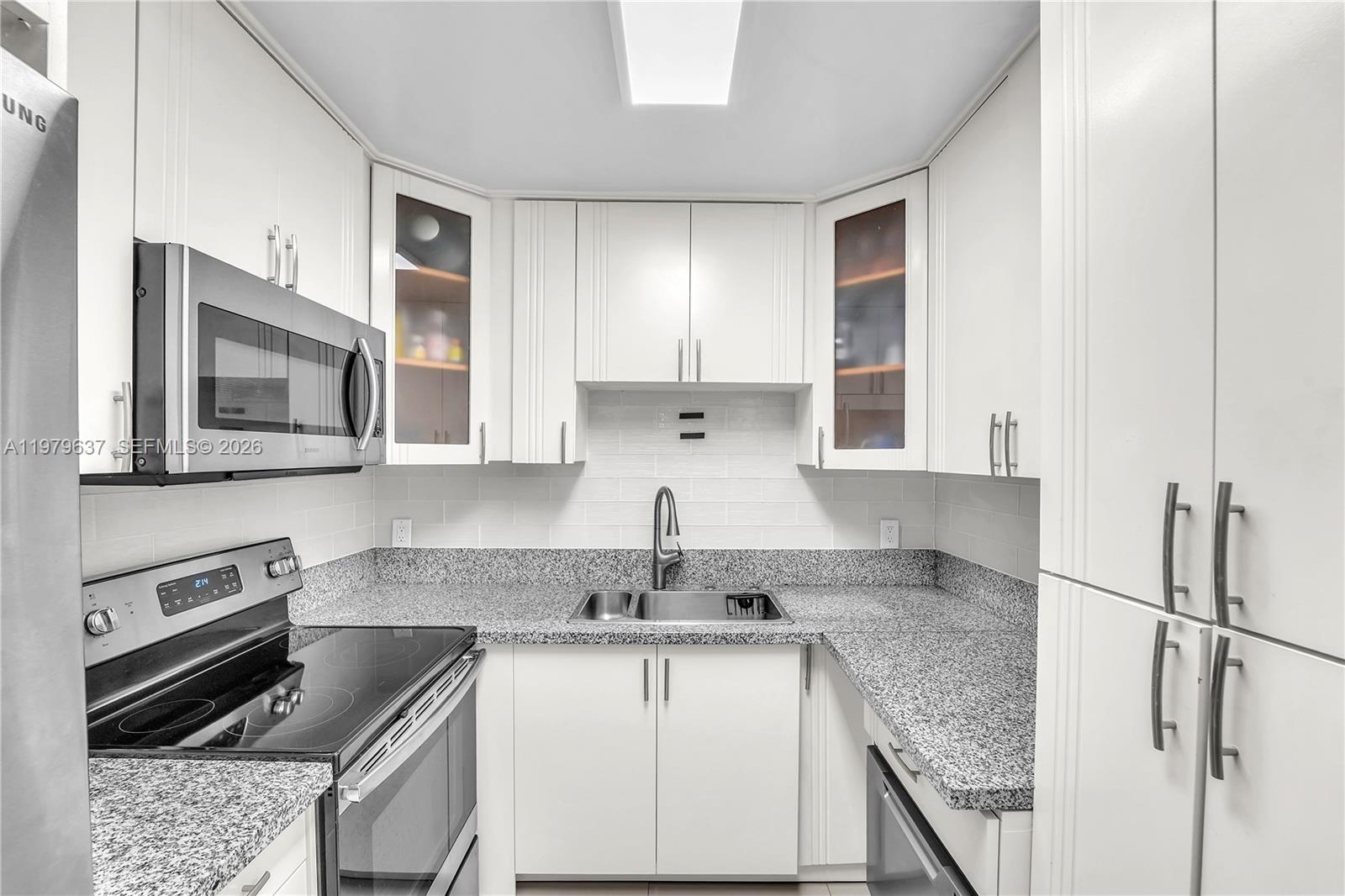 BAY VISTA CONDO - Residential Lease