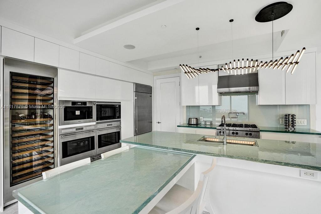 BAL HARBOUR NORTH SOUTH C - Residential Lease