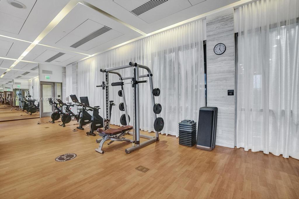 BAL HARBOUR NORTH SOUTH C - Residential Lease